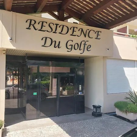 2 Pieces Terrasse Clilm A 400 M De La Appartement *